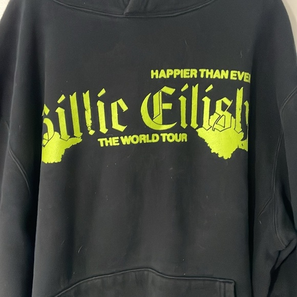 Billie Ellish Happier Than Ever World Tour 2022 - Picture 2 of 10